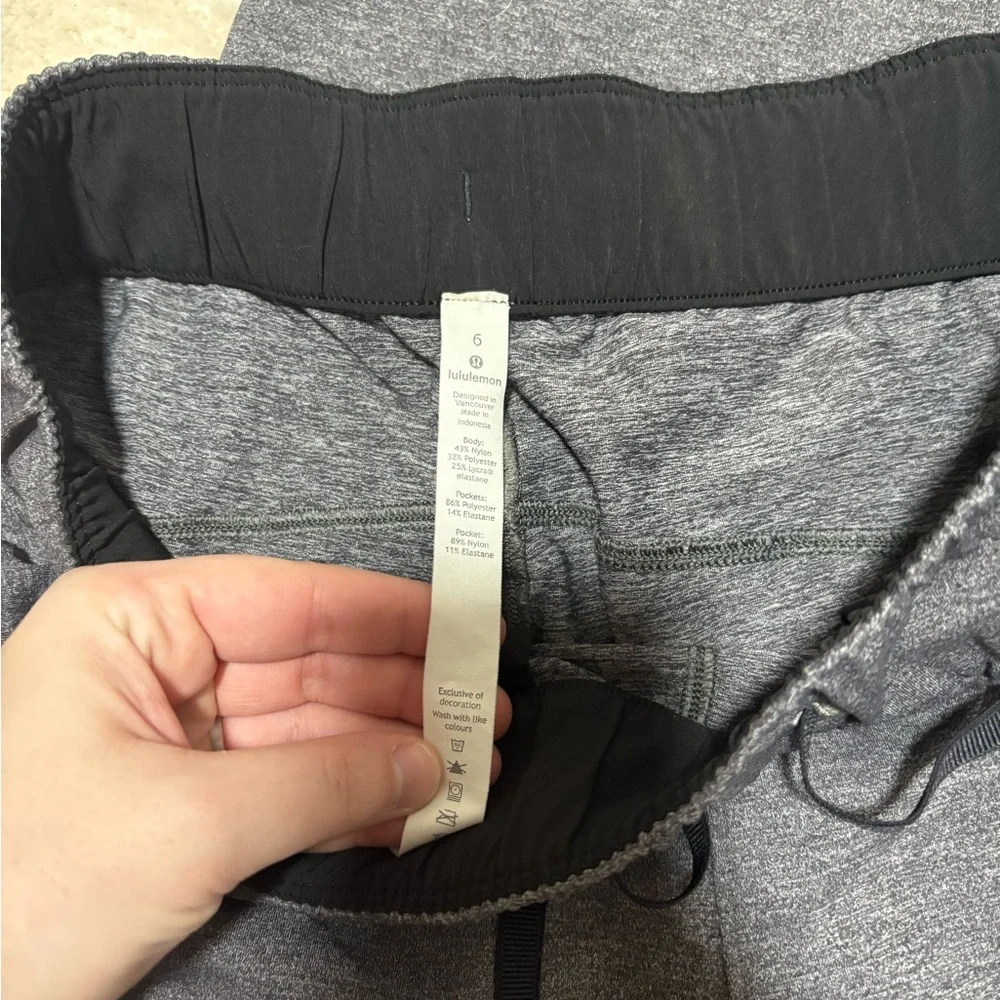 Lululemon On The Fly Pants Heathered Gray 6 - Picture 2 of 3